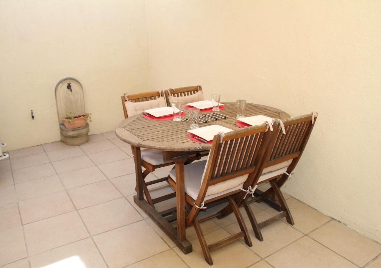 Agreable Maison De Ville Eyragues Экстерьер фото